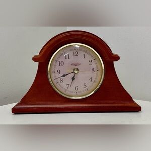 Vtg Brownstone Gold Tone Metal Hardwood Quartz Analog Mantle Clock